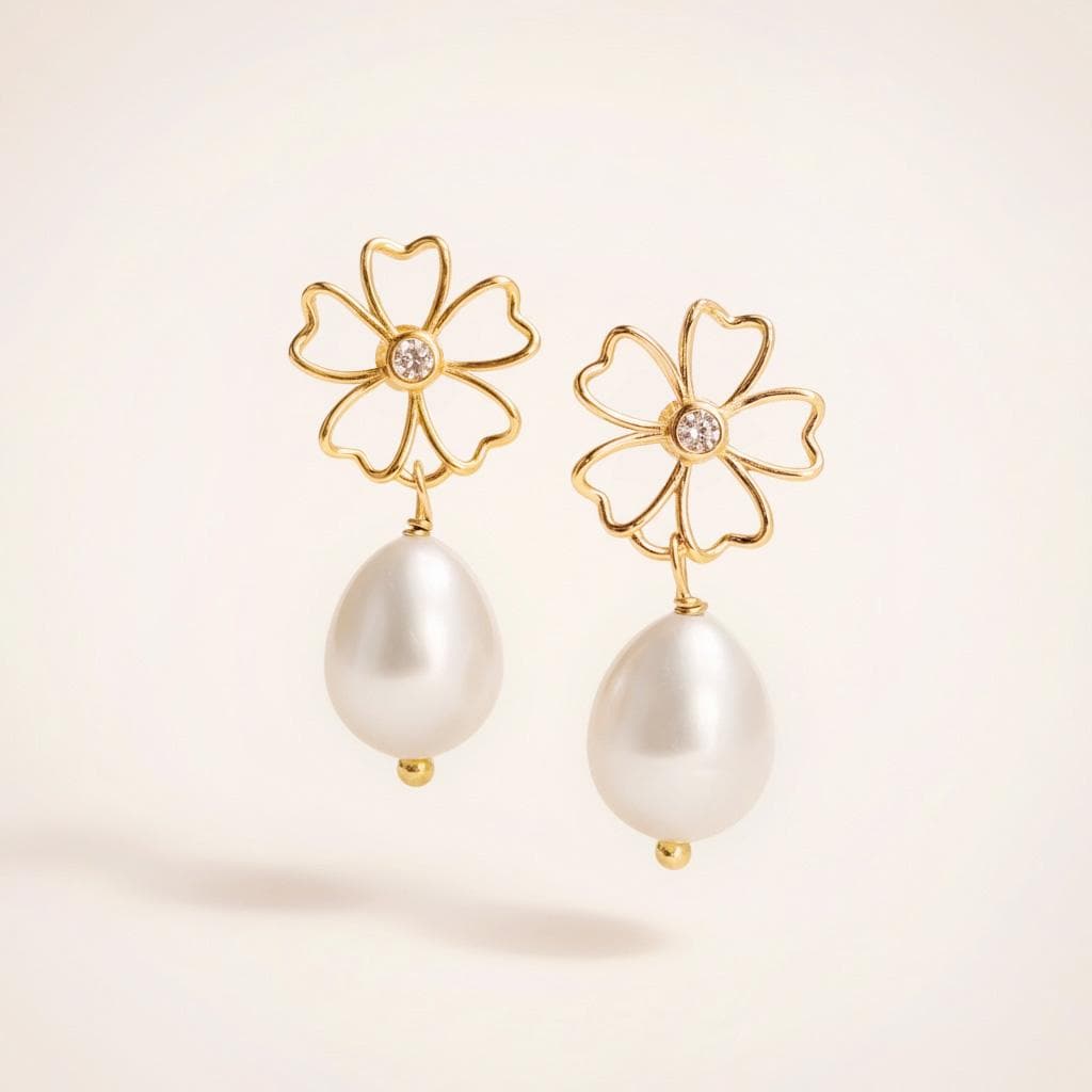 Claudia, Vermeil-Perlenblüten-Ohrringe – handgefertigter Perlenschmuck von BABUSKINA