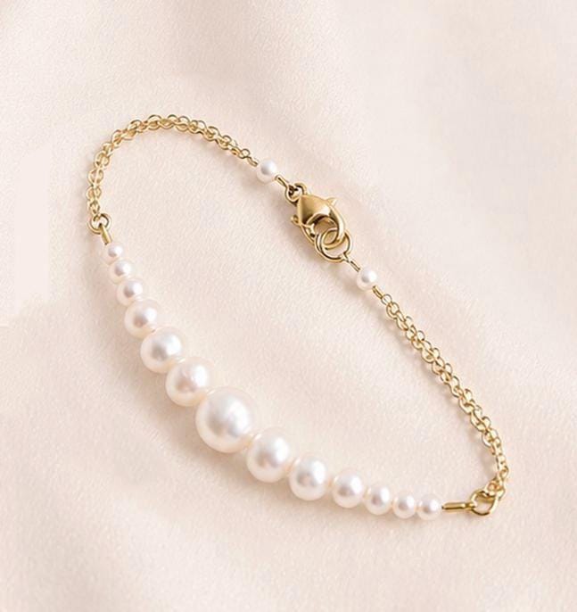 Selina, Graduated Pearl Bracelet