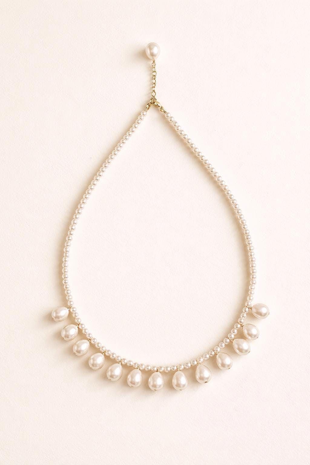Flurina, Natural Pearl Necklace
