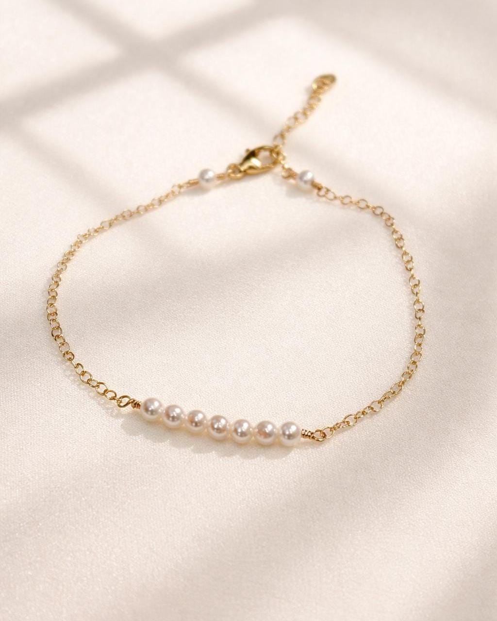 Nina, Pearl Chain Bracelet