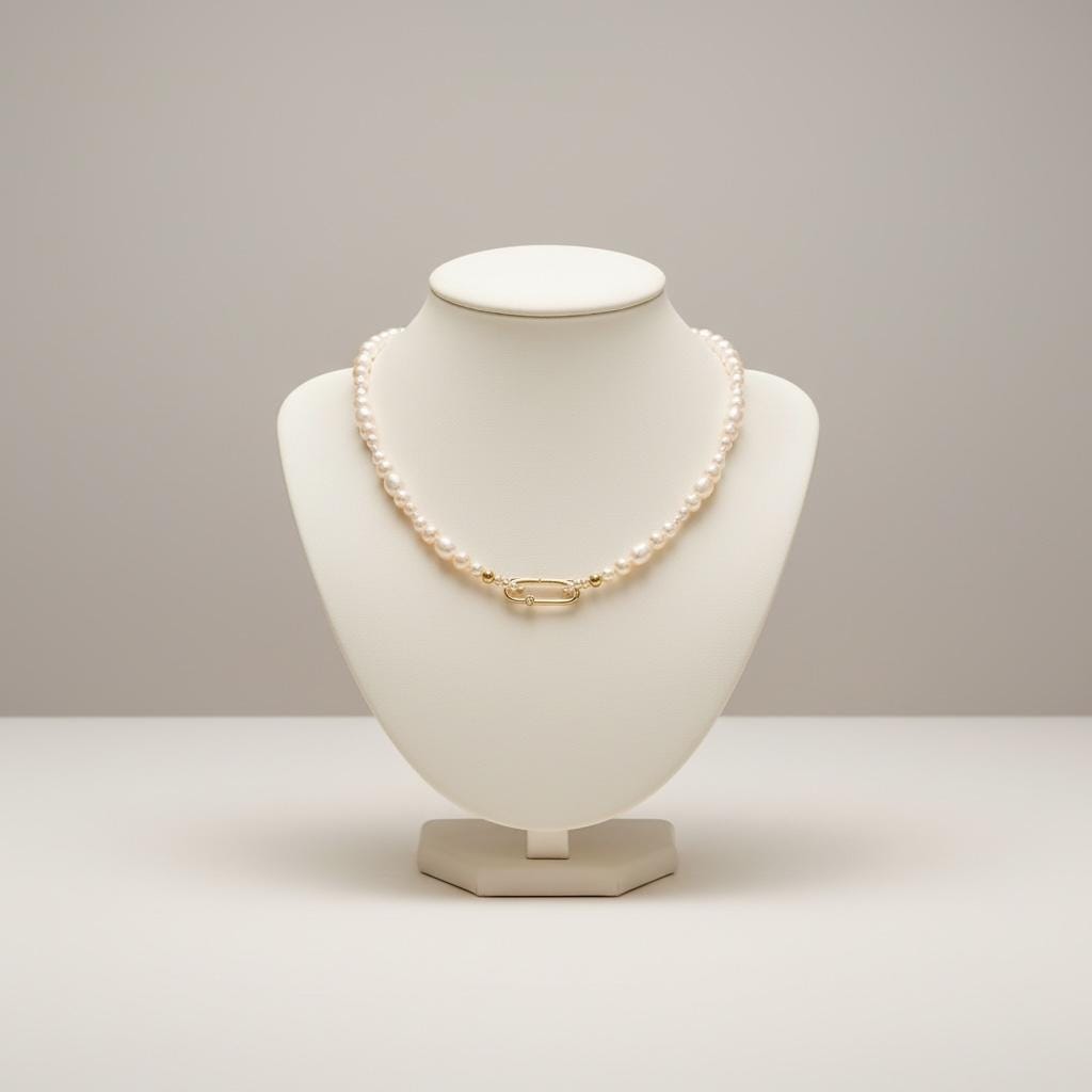 Chiara, Classic Pearl Necklace