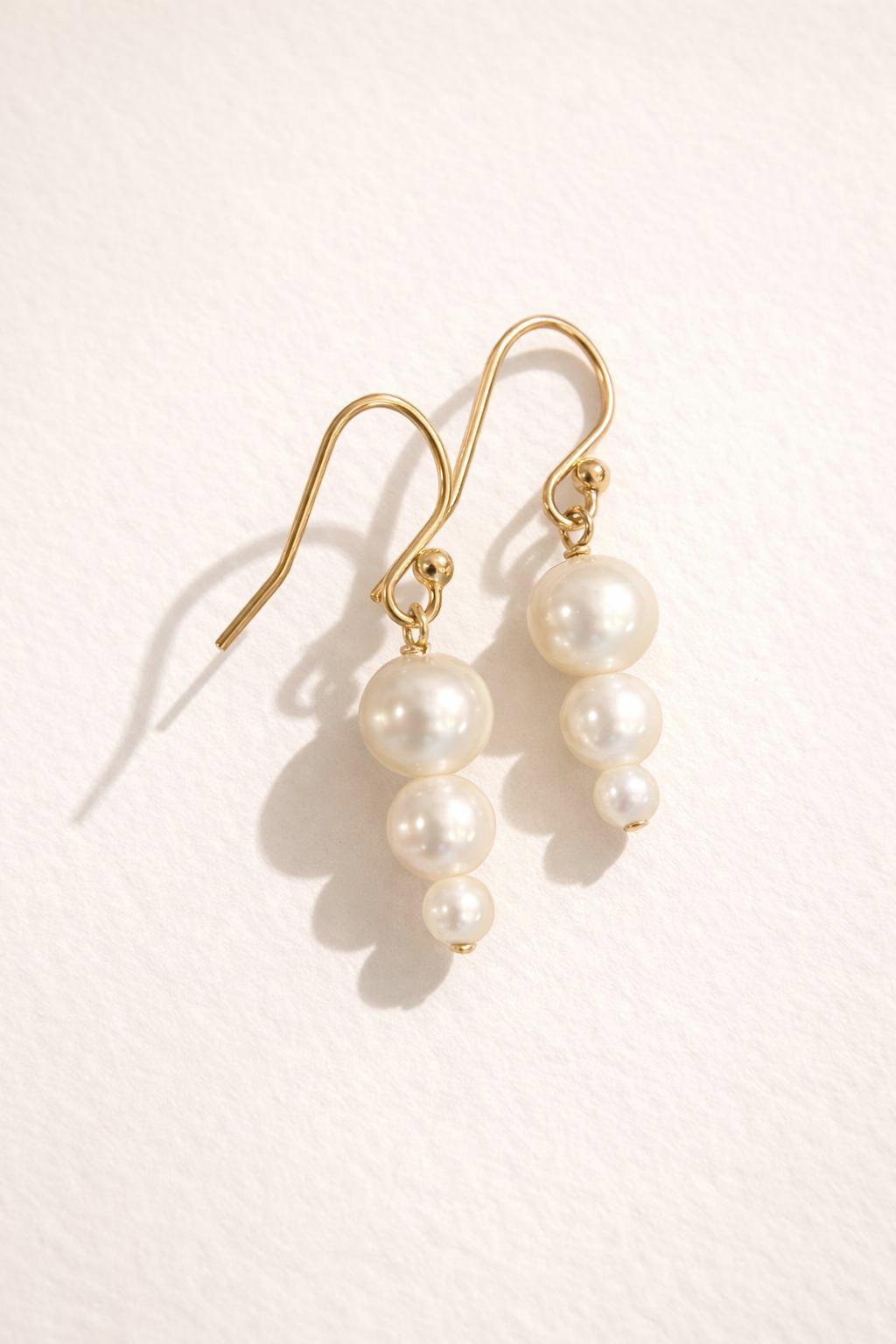 Daniela, Mini Pearl Drop Earrings